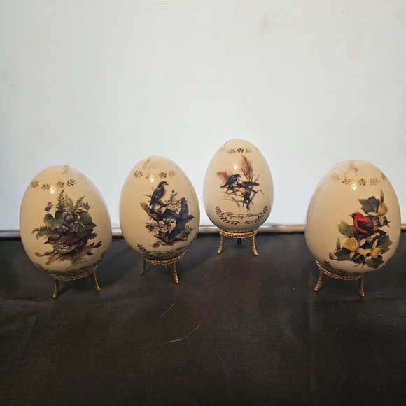 Danbury Mint Decorative Ceramic Eggs with Gold Accents - Picture 1 of 8